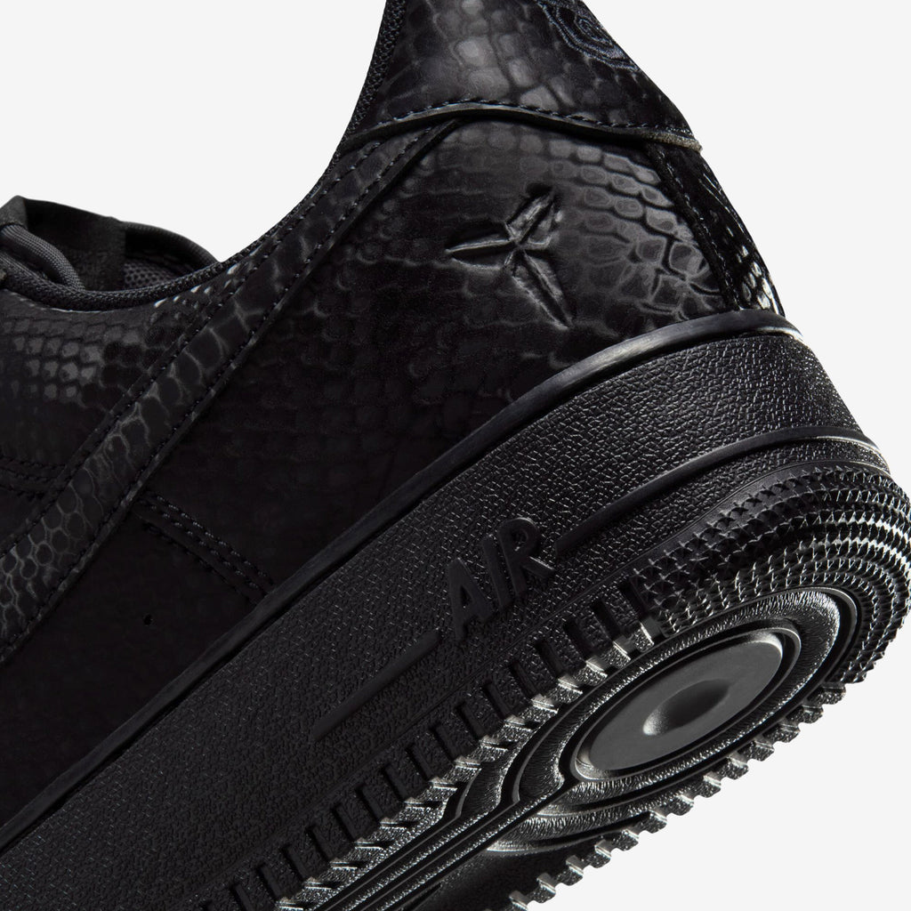 Оригінальна Air Force 1 Low X Kobe Nike – вид ззаду