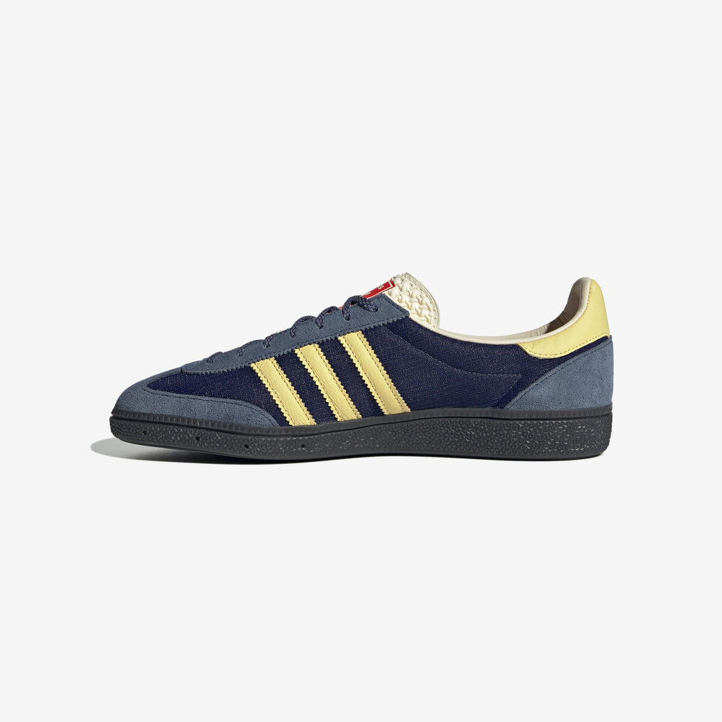 Sns Gt II Berlin Adidas оригінал – Купити в Україні – вид ззаду