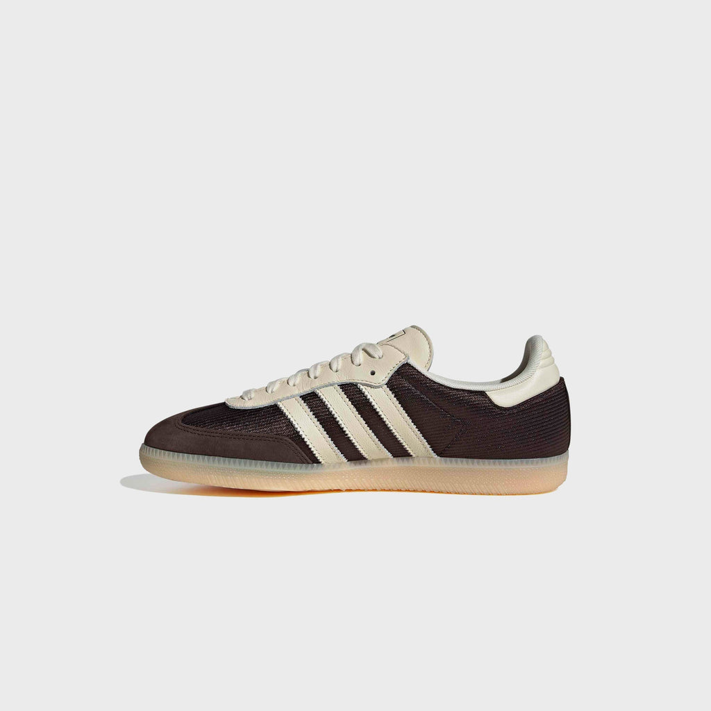 Adidas Footwear оригінал | Швидка доставка Україна – вид ззаду