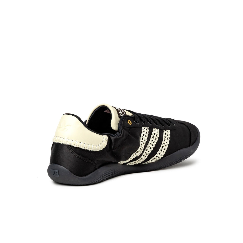 Оригінальна Karintha Satin Adidas – детальний вид