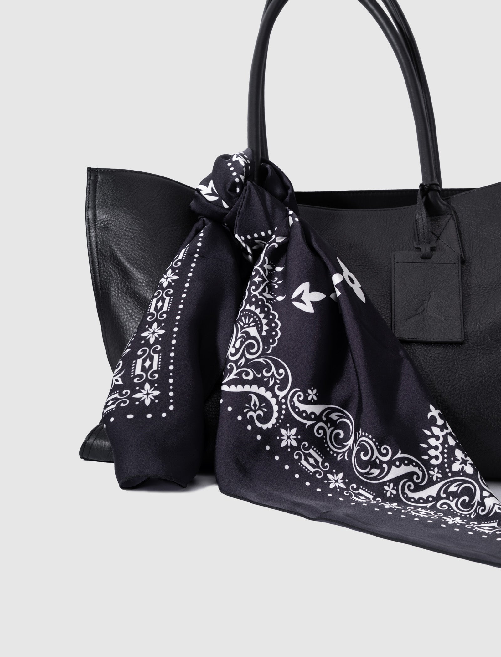 X Jordan Brand Scarf A ma maniere – Гарантія оригінальності – вид ззаду
