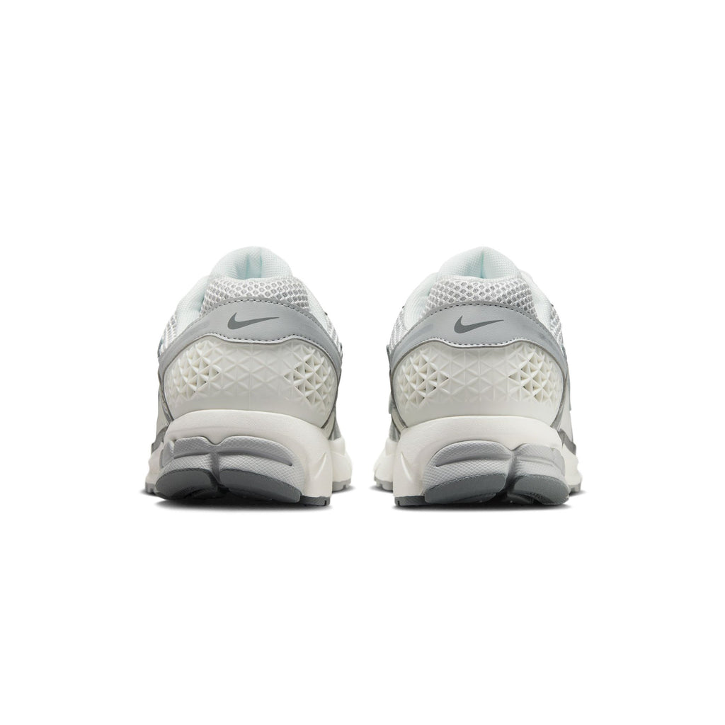 Mens Zoom Vomero 5 Shoes NIKE оригінал – Купити в Україні – детальний вид