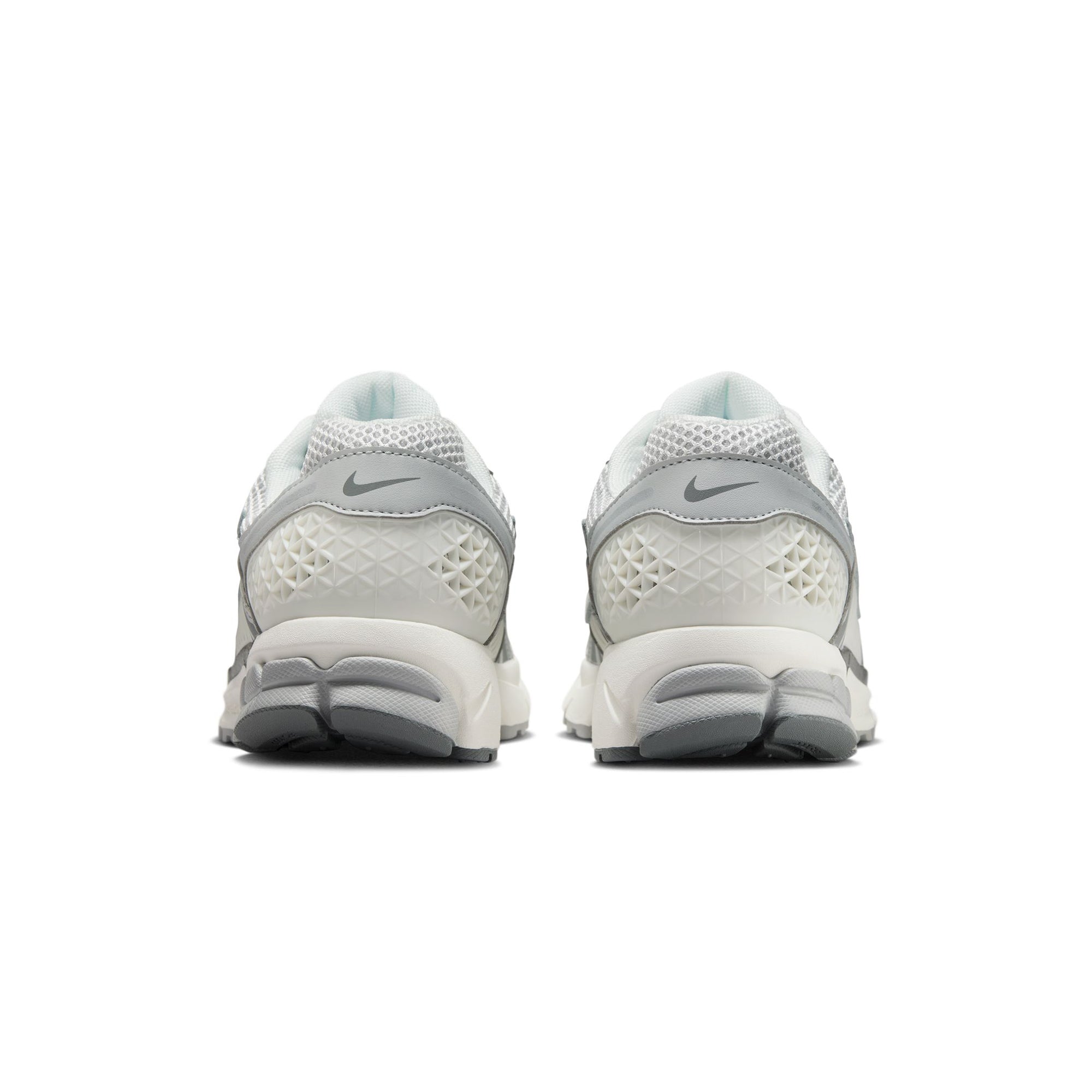 Mens Zoom Vomero 5 Shoes NIKE оригінал – Купити в Україні – детальний вид