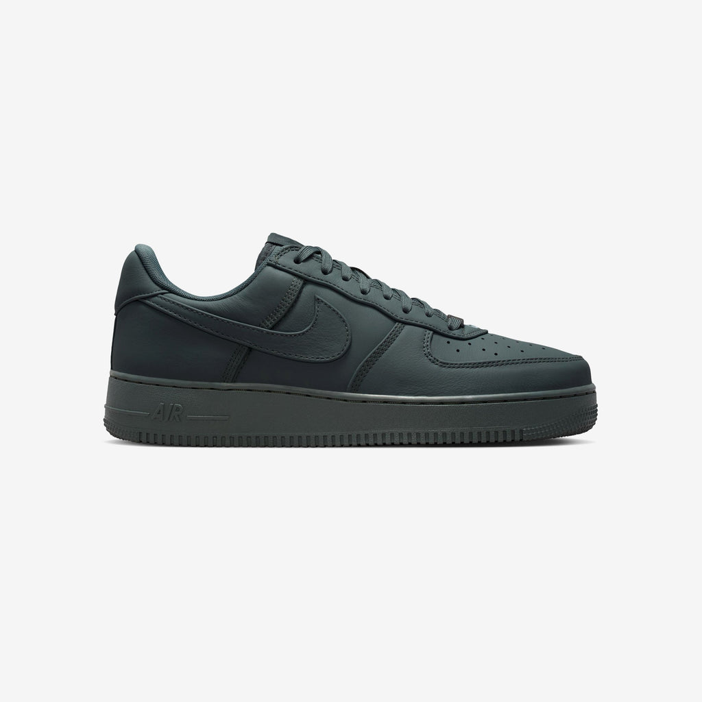 Nike Footwear оригінал | Швидка доставка Україна – боковий вид
