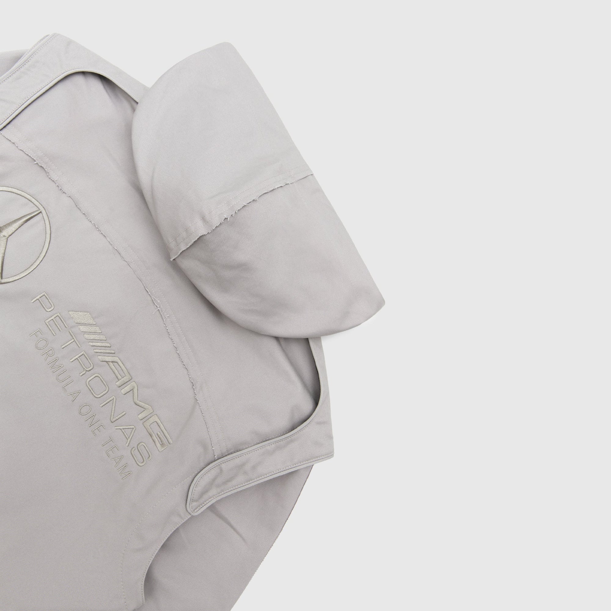 Bad Bunny X Mercedes-Amg Petronas F1 Team Racing Zip Up Adidas оригінал – Купити в Україні – збільшений вид