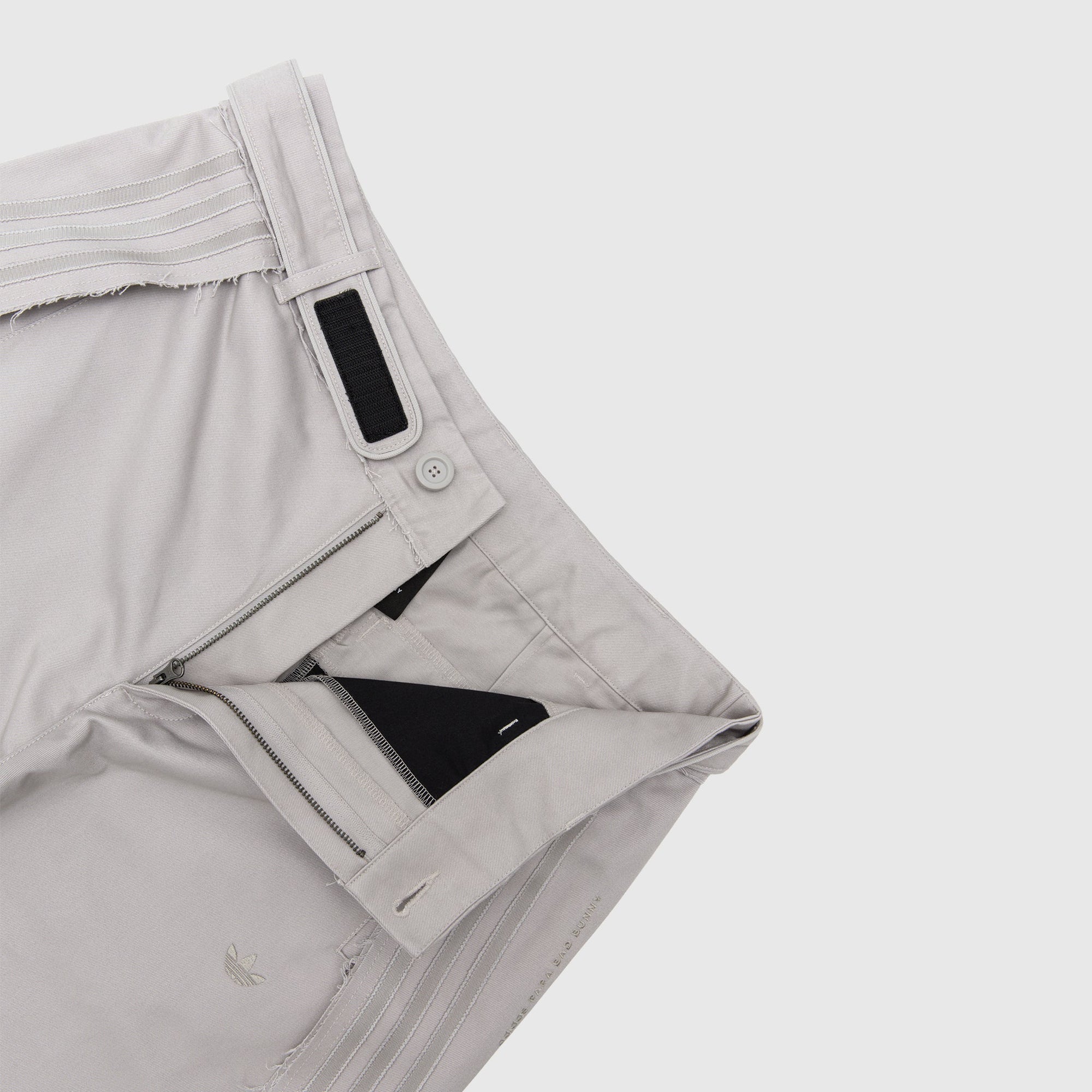 Bad Bunny X Mercedes-Amg Petronas F1 Team Racing Pant Adidas – Гарантія оригінальності – вид ззаду - ADIDAS