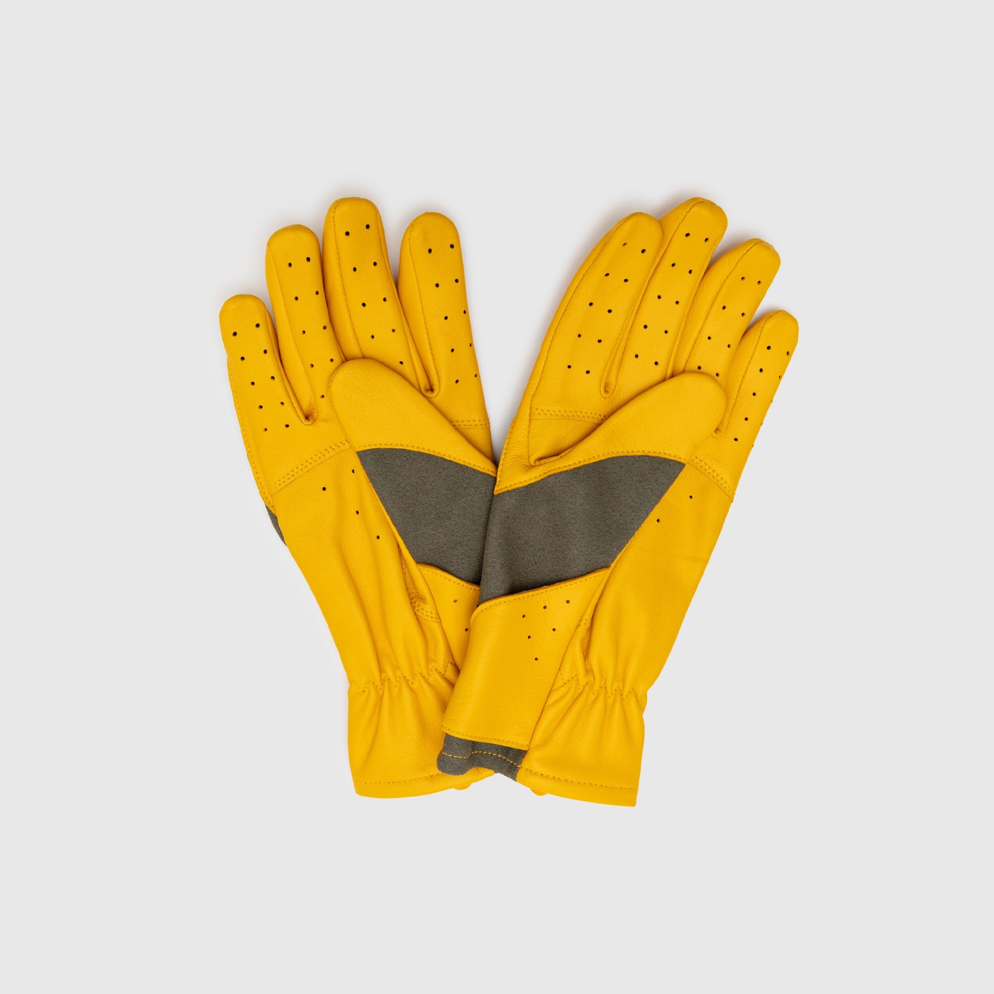 Оригінальна Bad Bunny X Mercedes-Amg Petronas F1 Team Racing Glove Adidas – вид ззаду - ADIDAS