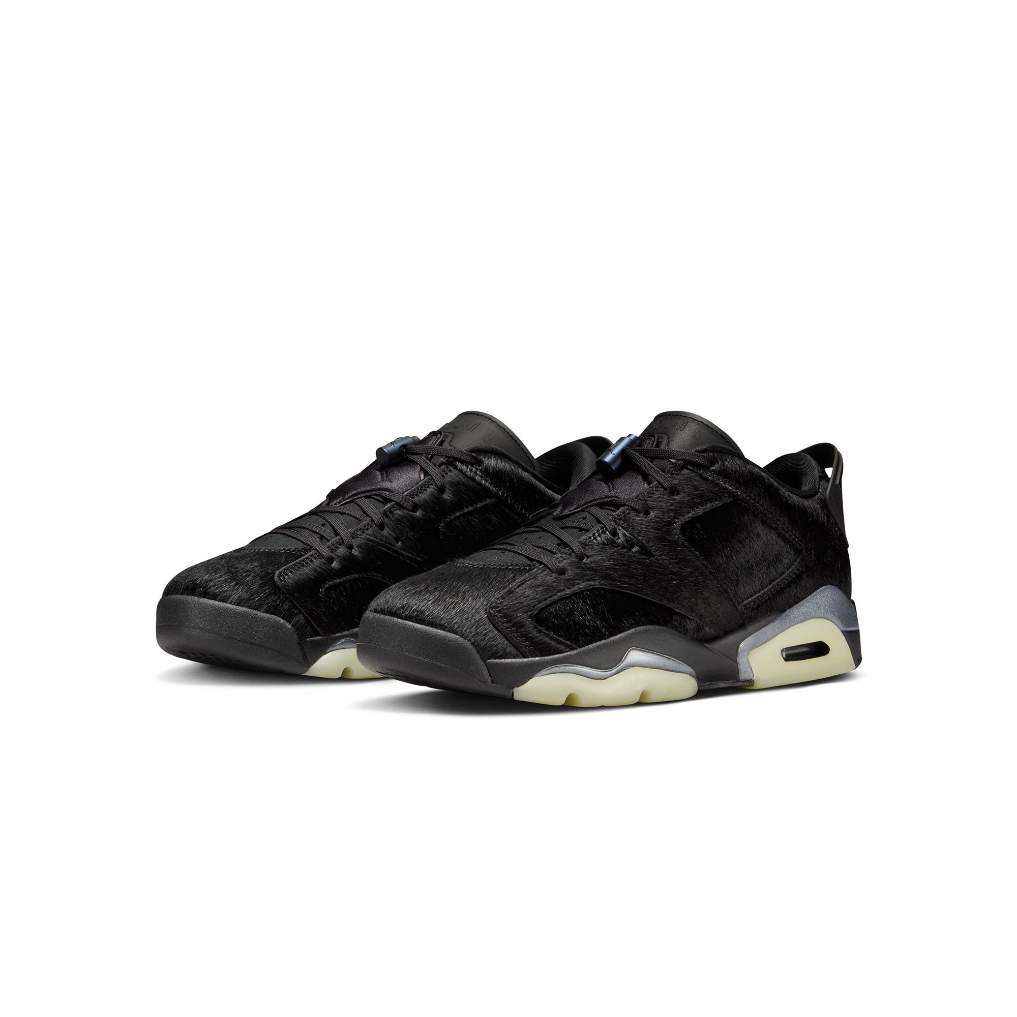6 Womens Retro Low Blackout Shoes Air jordan оригінал – Купити в Україні – вид ззаду
