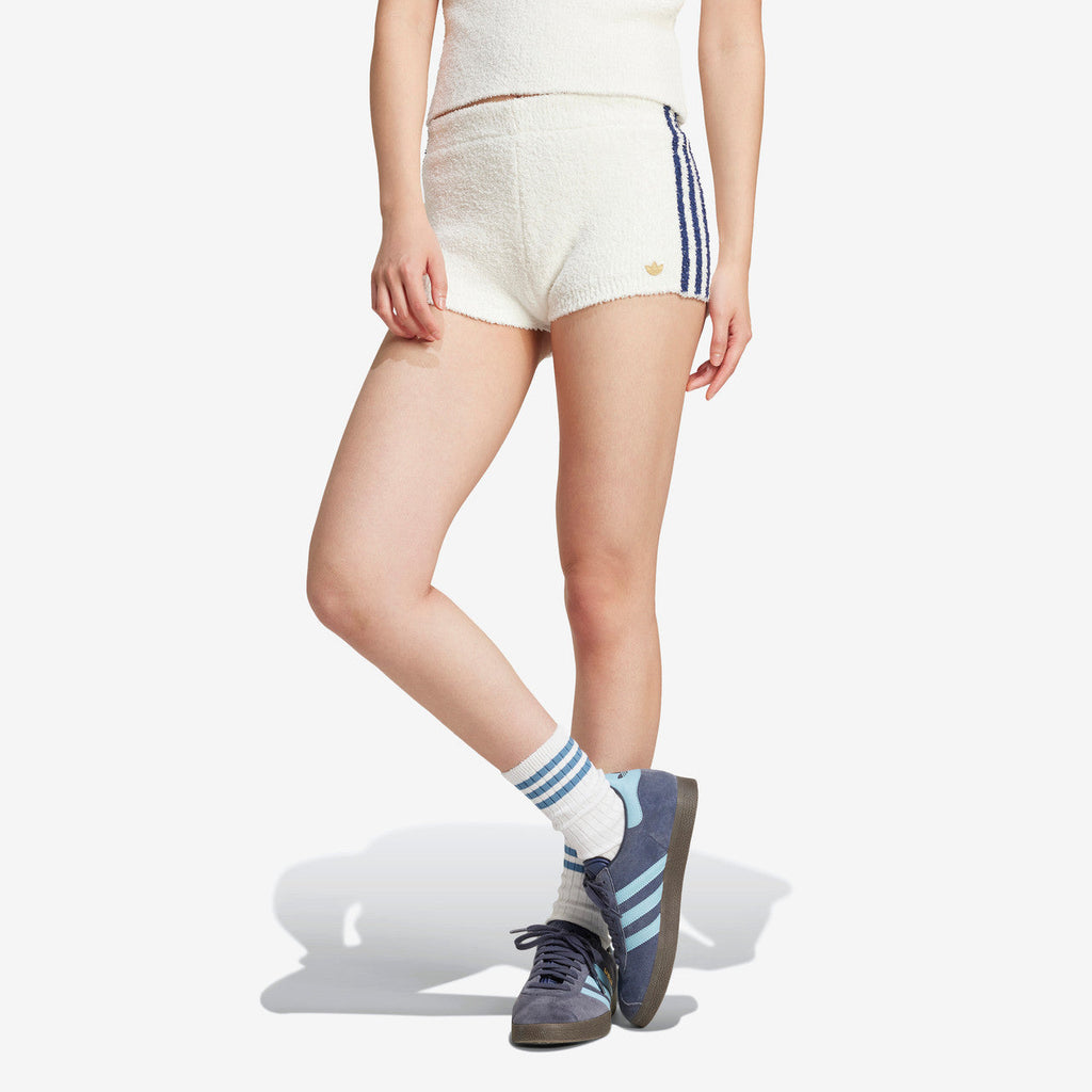Оригінальна Wmns Premium Fully Fashioned Knit Shorts Adidas – вид ззаду