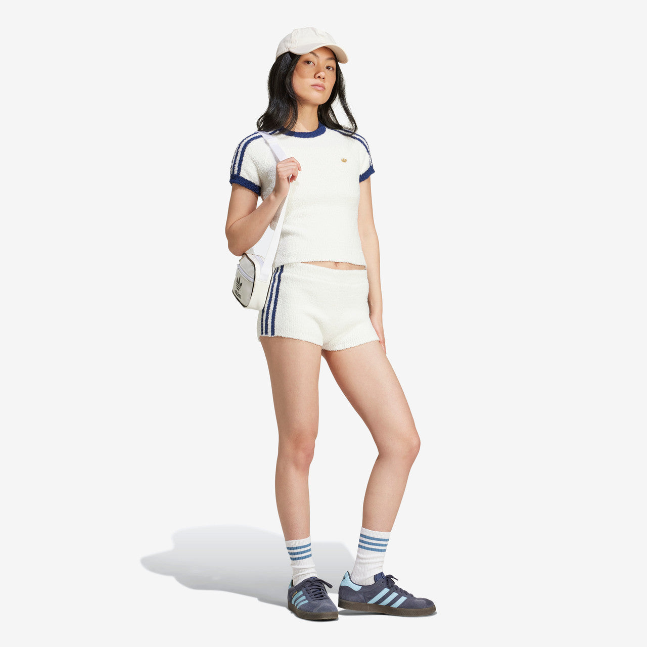 Оригінальна Wmns Premium Fully Fashioned Knit Shorts Adidas – детальний вид