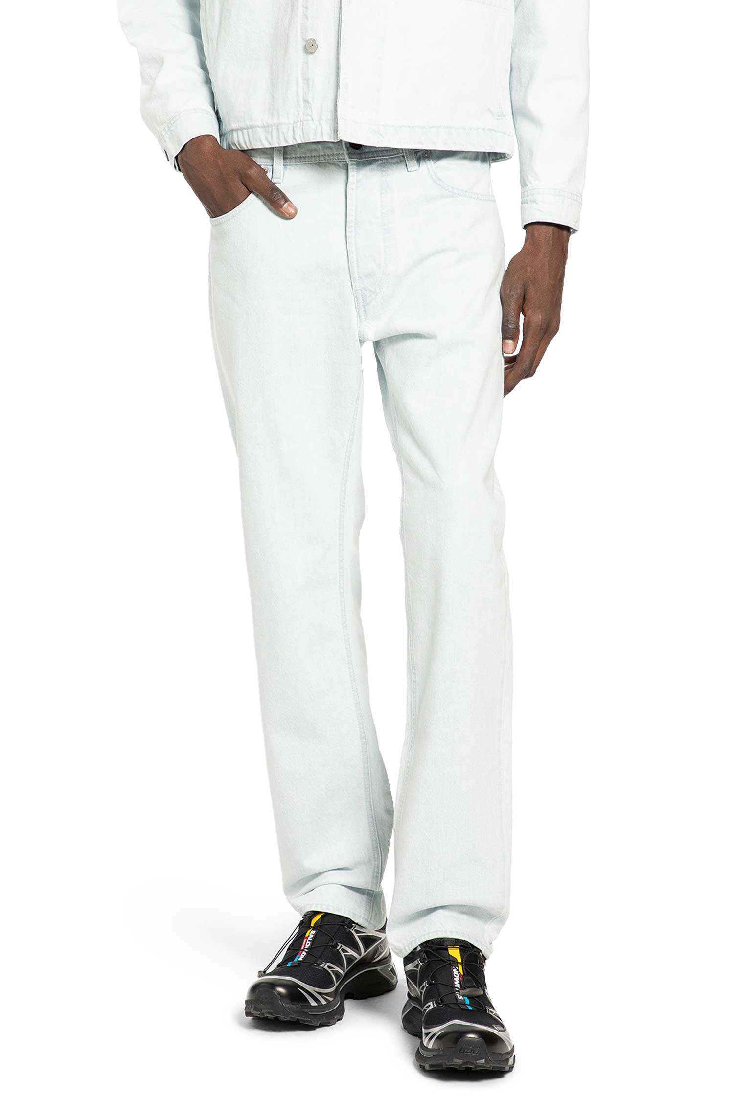 Оригінальна J100005 Extra-Bleached Jeans Stone island – боковий вид