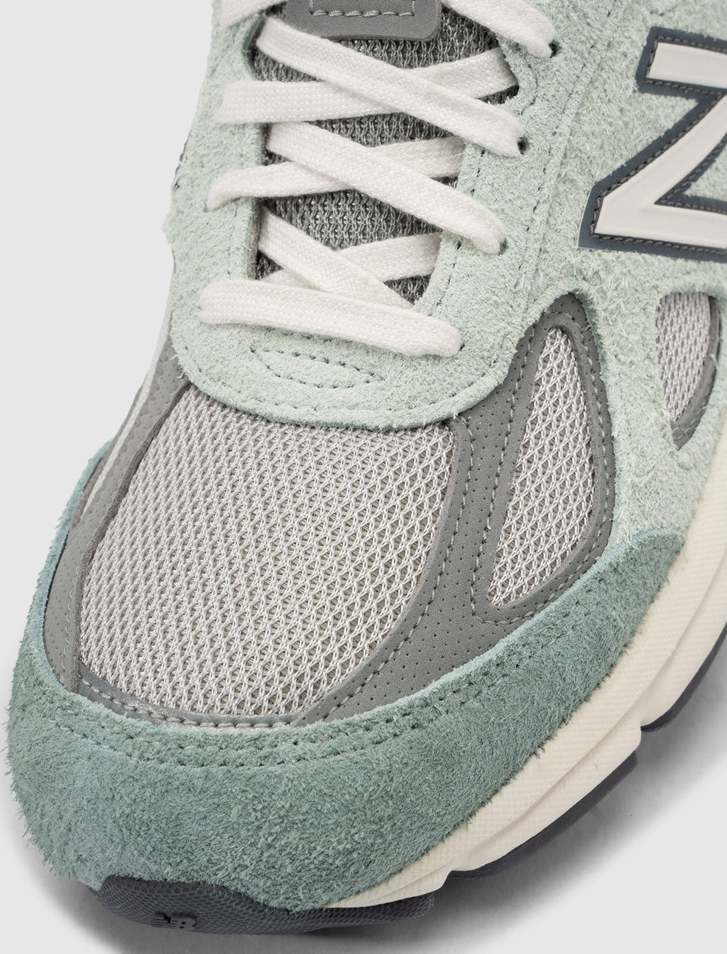 Оригінальна Willful Bias For The Whitaker Group Made In Usa 990v4 New balance – вид ззаду