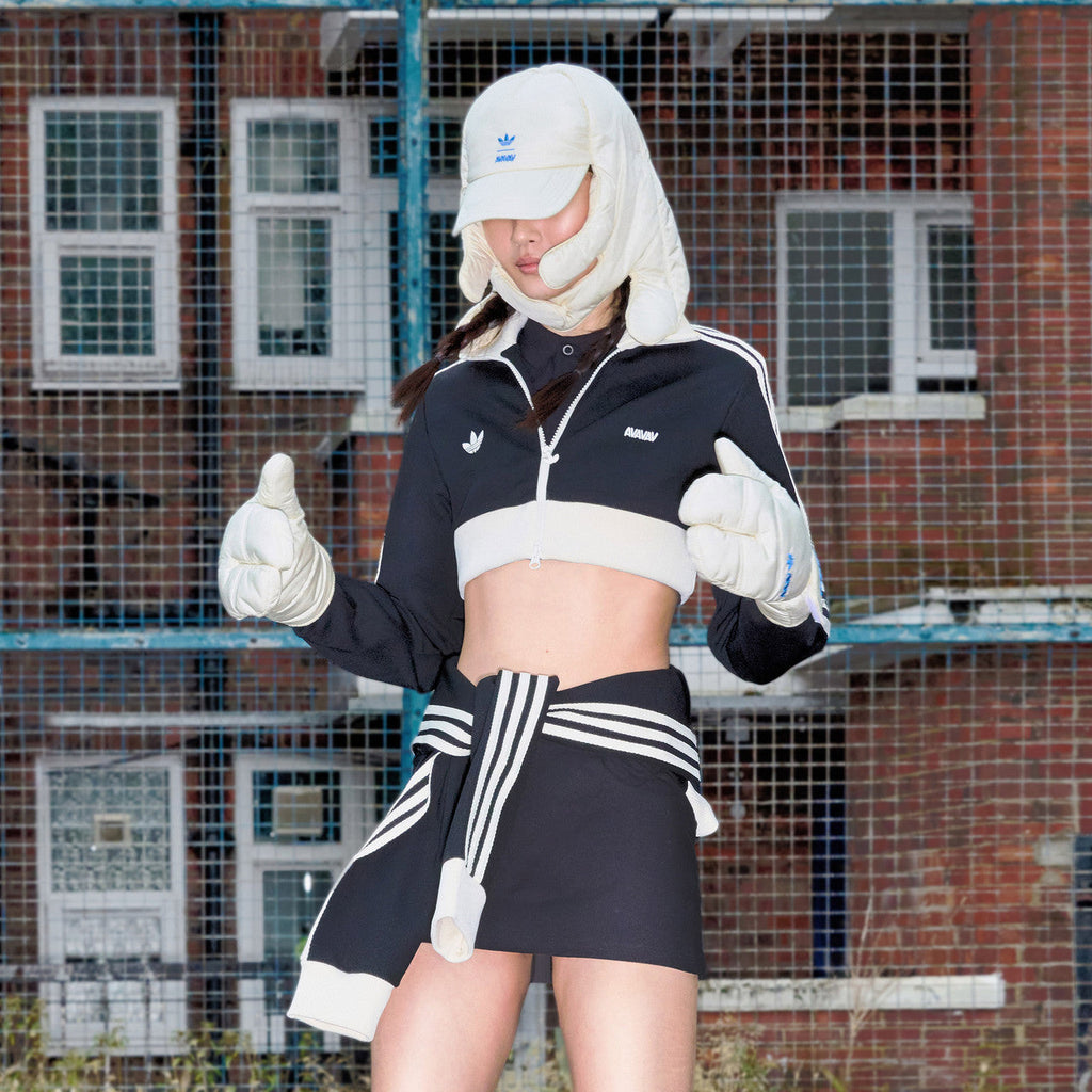 Wmns Cropped Track Top X Avavav Adidas – Гарантія оригінальності – детальний вид
