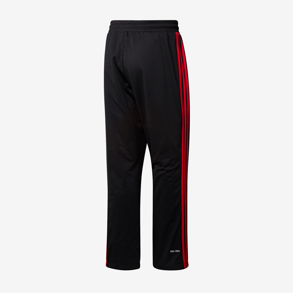 Оригінальна Track Pant X Korn Adidas – вид ззаду