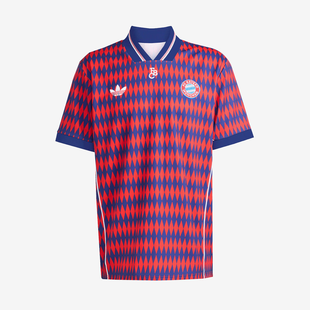 Оригінальна Fc Bayern Munich Lifestyler Jersey Adidas – боковий вид
