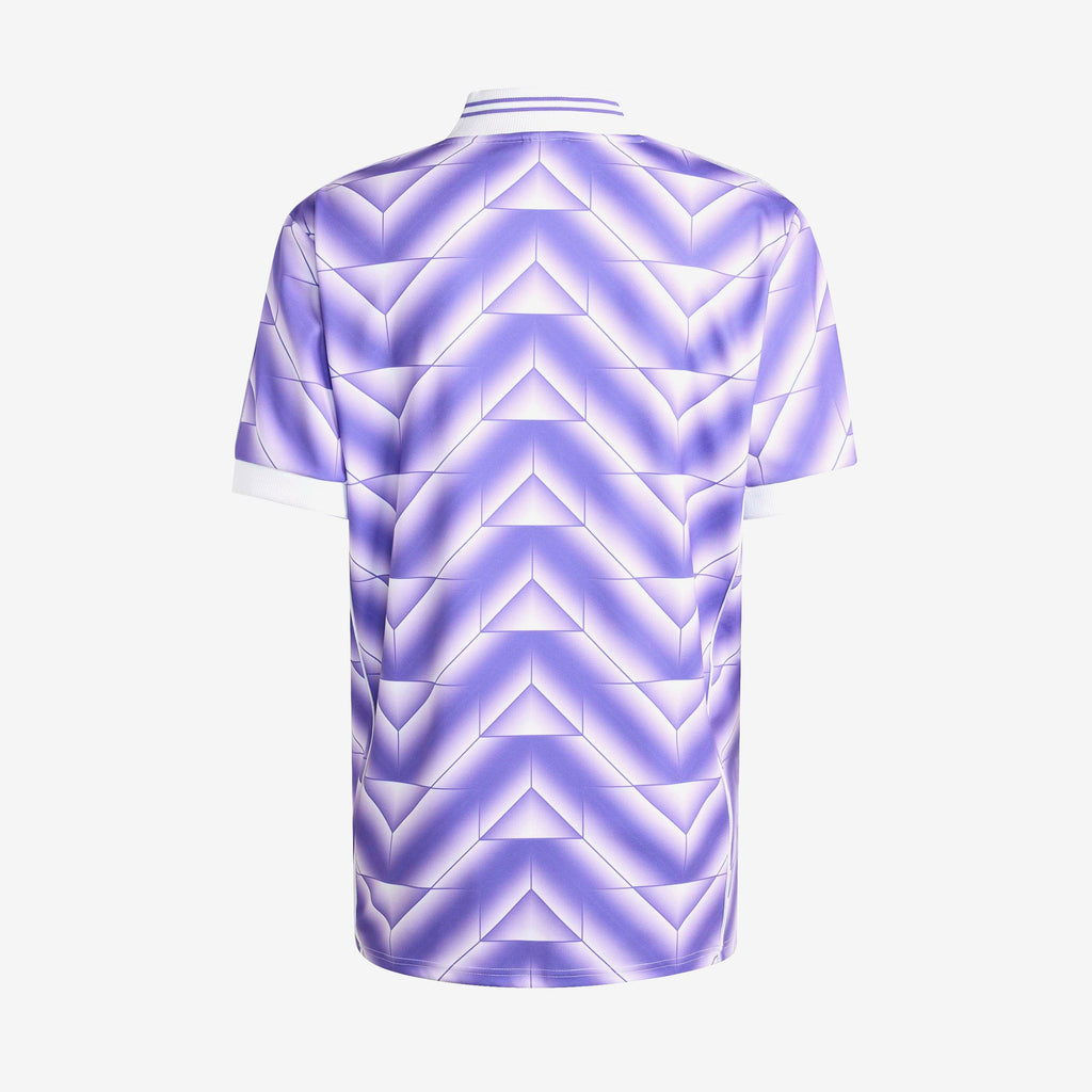Оригінальна Real Madrid Lifestyler Jersey Adidas – вид ззаду