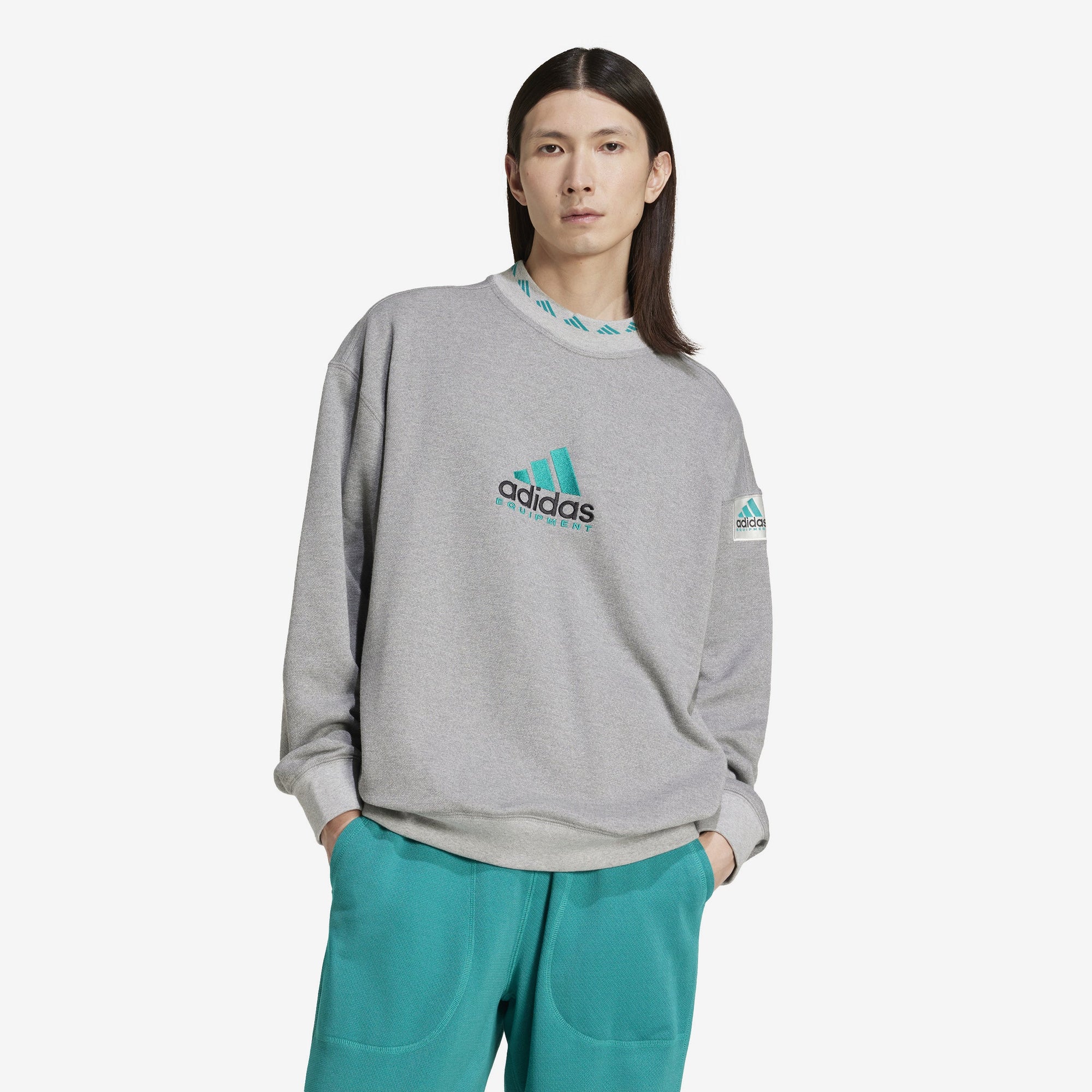 Eqt Reflective Crewneck Sweatshirt Adidas оригінал – Купити в Україні – вид ззаду