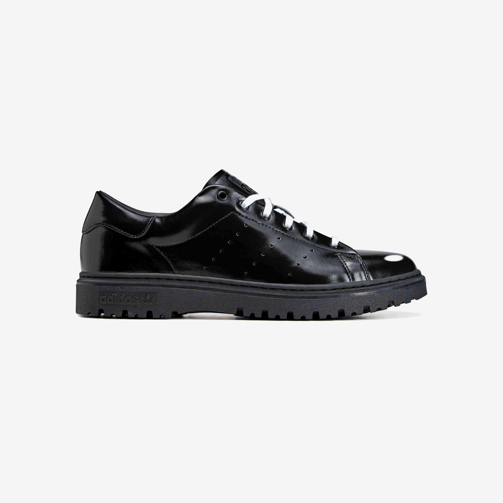 Оригінальна Stan Smith Freizeit X Spongebob Squarepants Adidas – боковий вид
