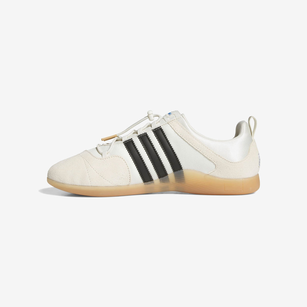 Ballerina X Bad Bunny Adidas оригінал – Купити в Україні – вид ззаду