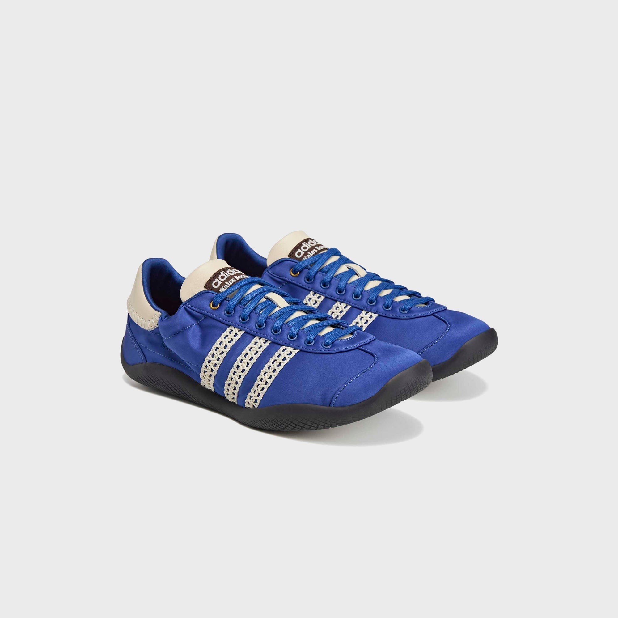 Karintha Lo Satin Crew White Adidas оригінал – Купити в Україні – вид ззаду - ADIDAS