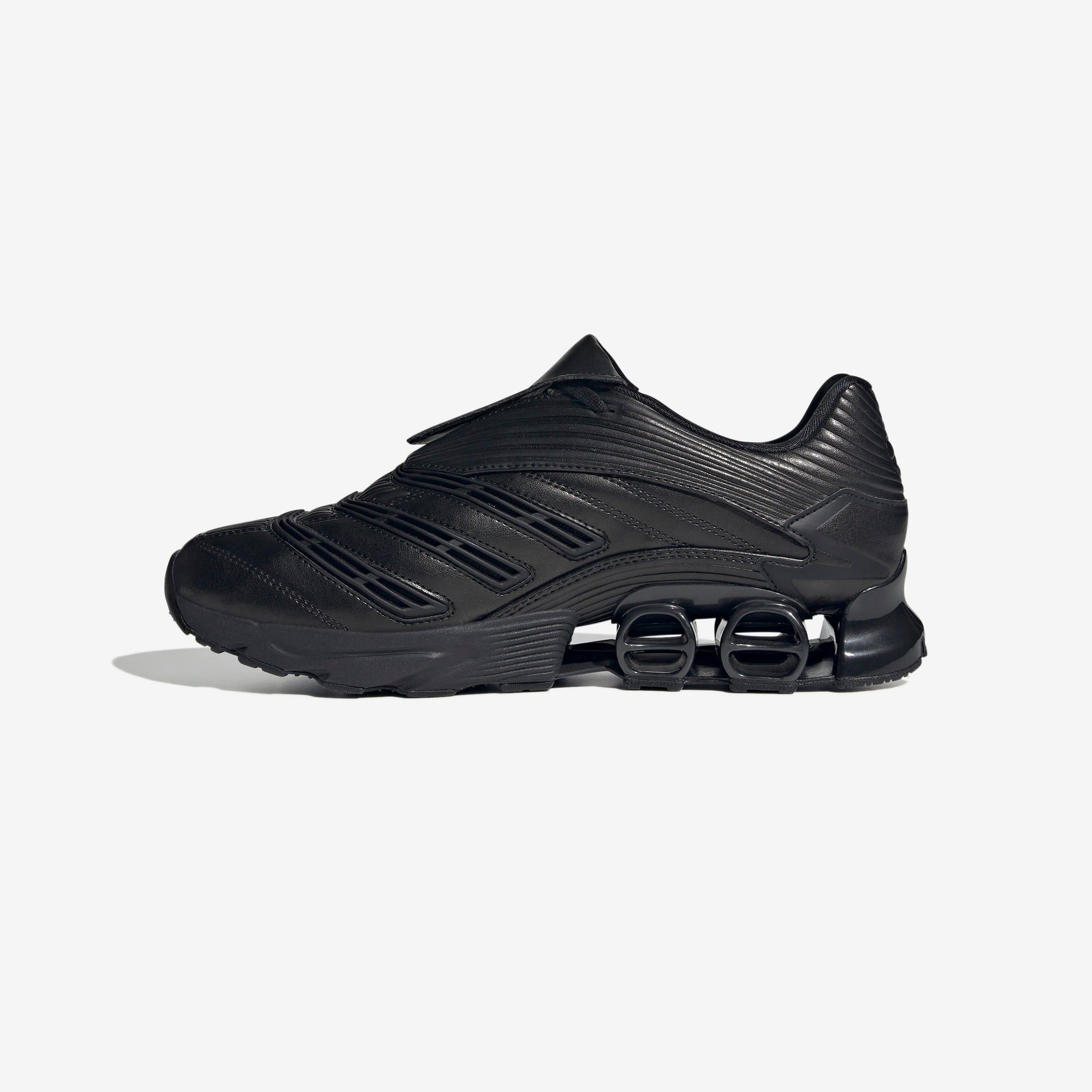 Predator Megaride Adidas оригінал – Купити в Україні – вид ззаду - ADIDAS