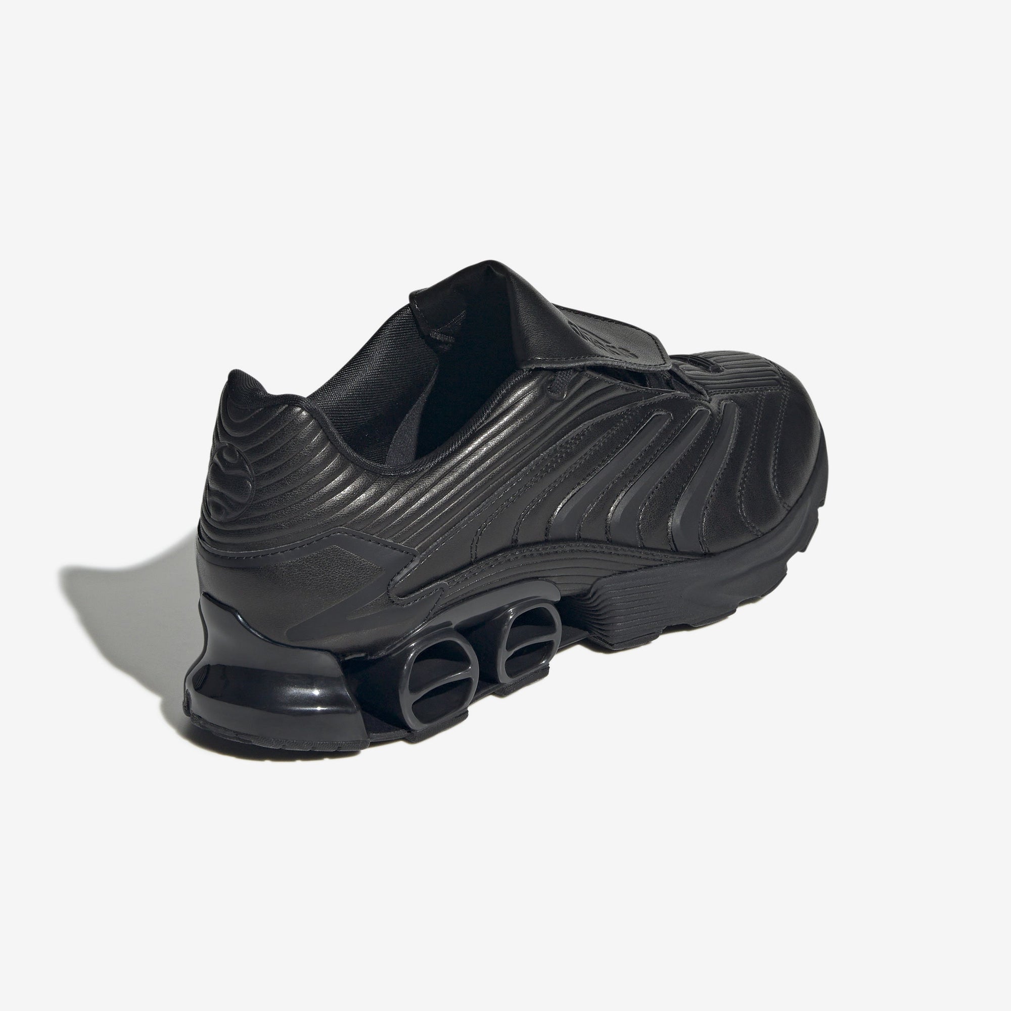Predator Megaride Adidas оригінал – Купити в Україні – збільшений вид - ADIDAS