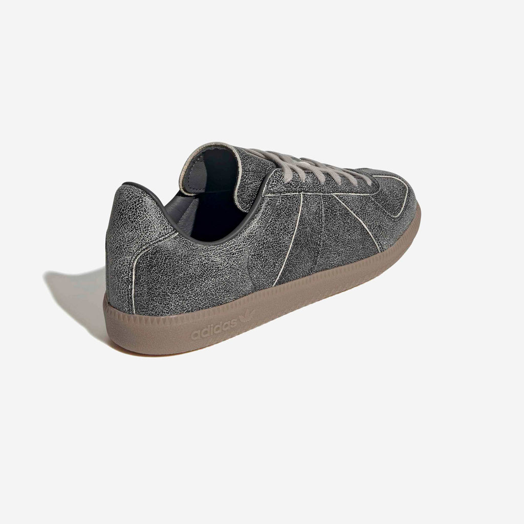 Оригінальна Bw Army Adidas – детальний вид