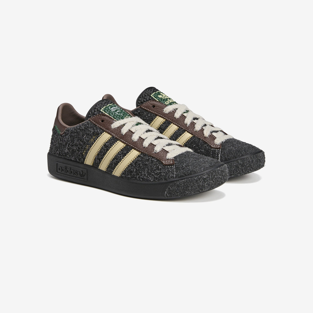 Оригінальна Forest Hills X Brain Dead Adidas – детальний вид