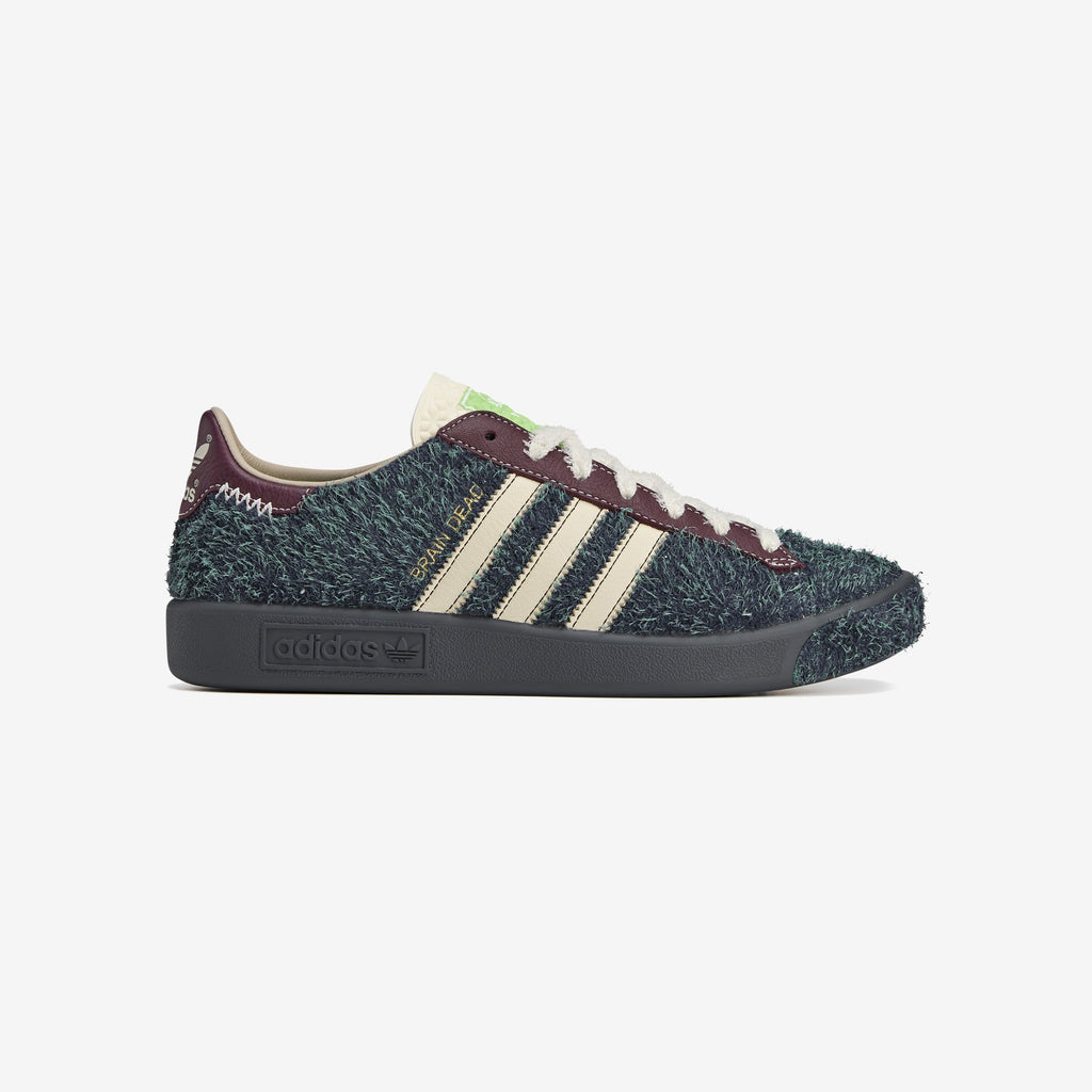Оригінальна Forest Hills X Brain Dead Adidas – боковий вид