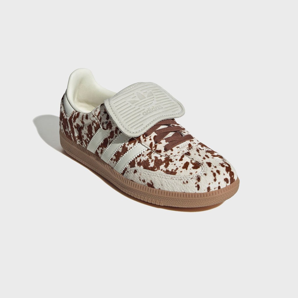 Adidas Footwear оригінал | Швидка доставка Україна – вид ззаду