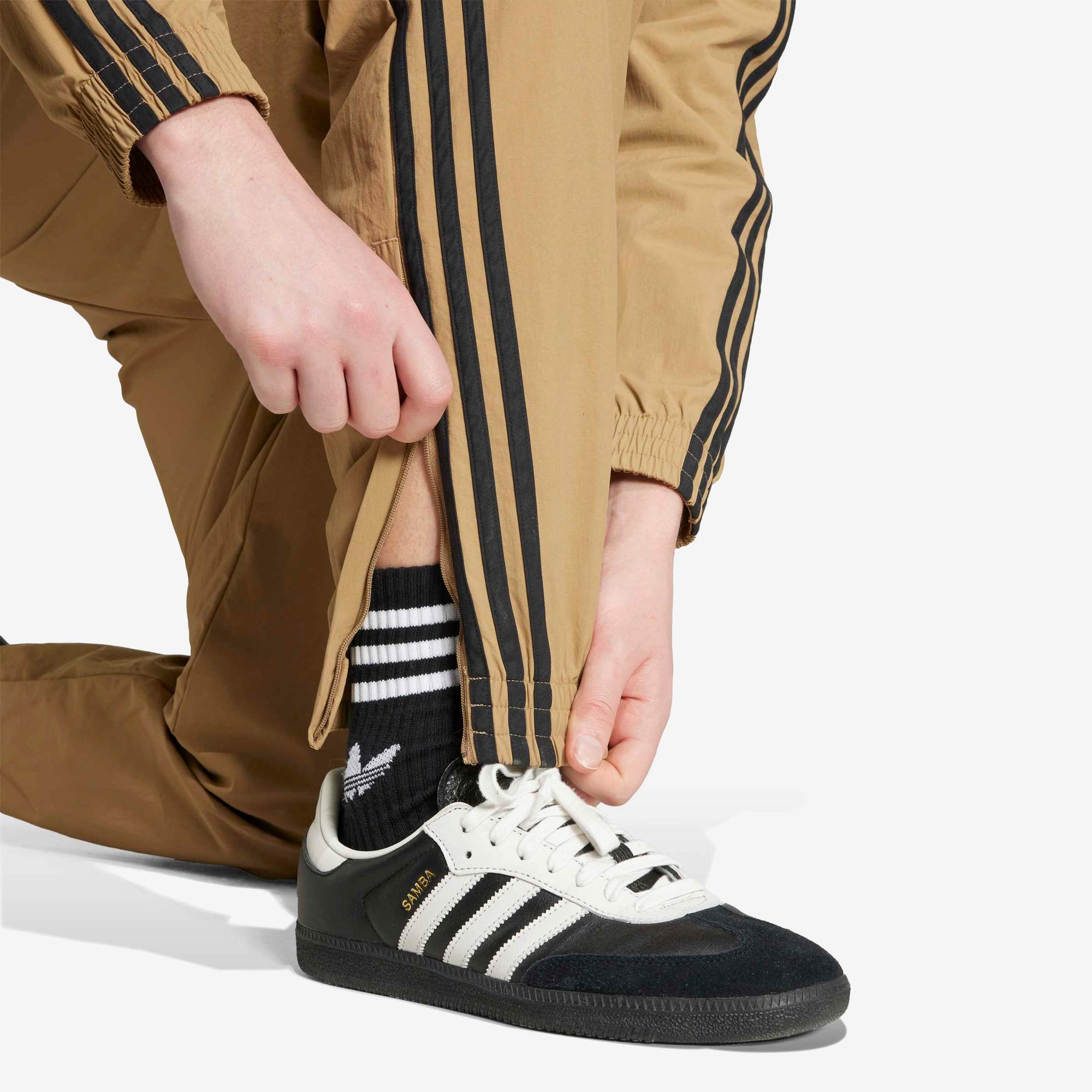 Firebird Adicolor Woven Track Pant Adidas оригінал – Купити в Україні – збільшений вид - ADIDAS