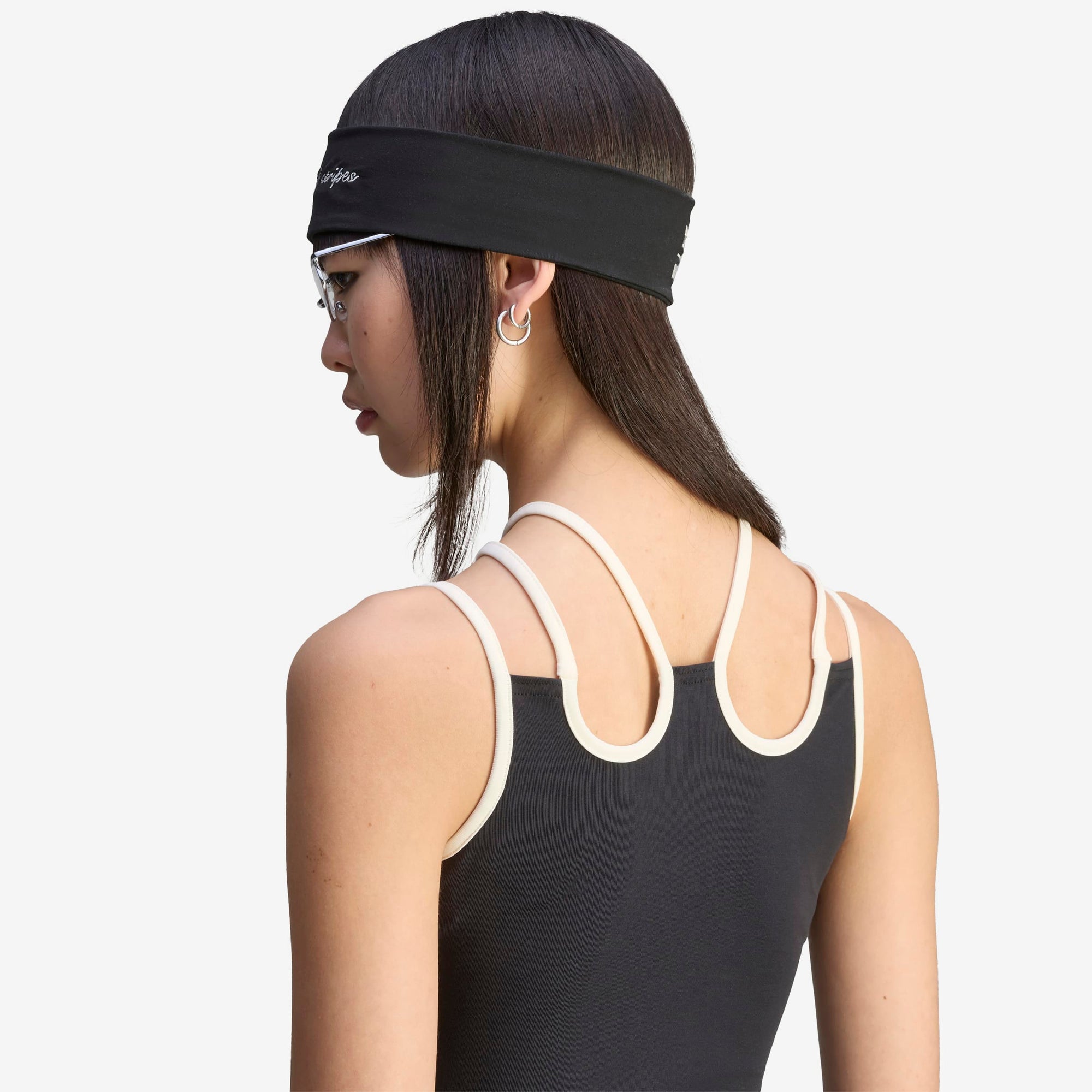 Оригінальна Wmns Strap Tank Top X Avavav Adidas – збільшений вид