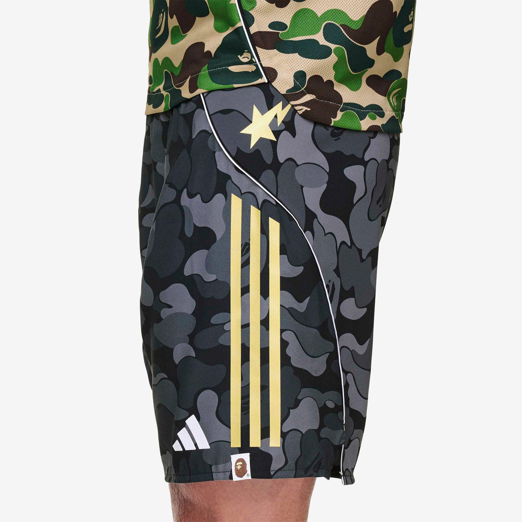 Оригінальна Football Shorts X Bape Adidas – детальний вид