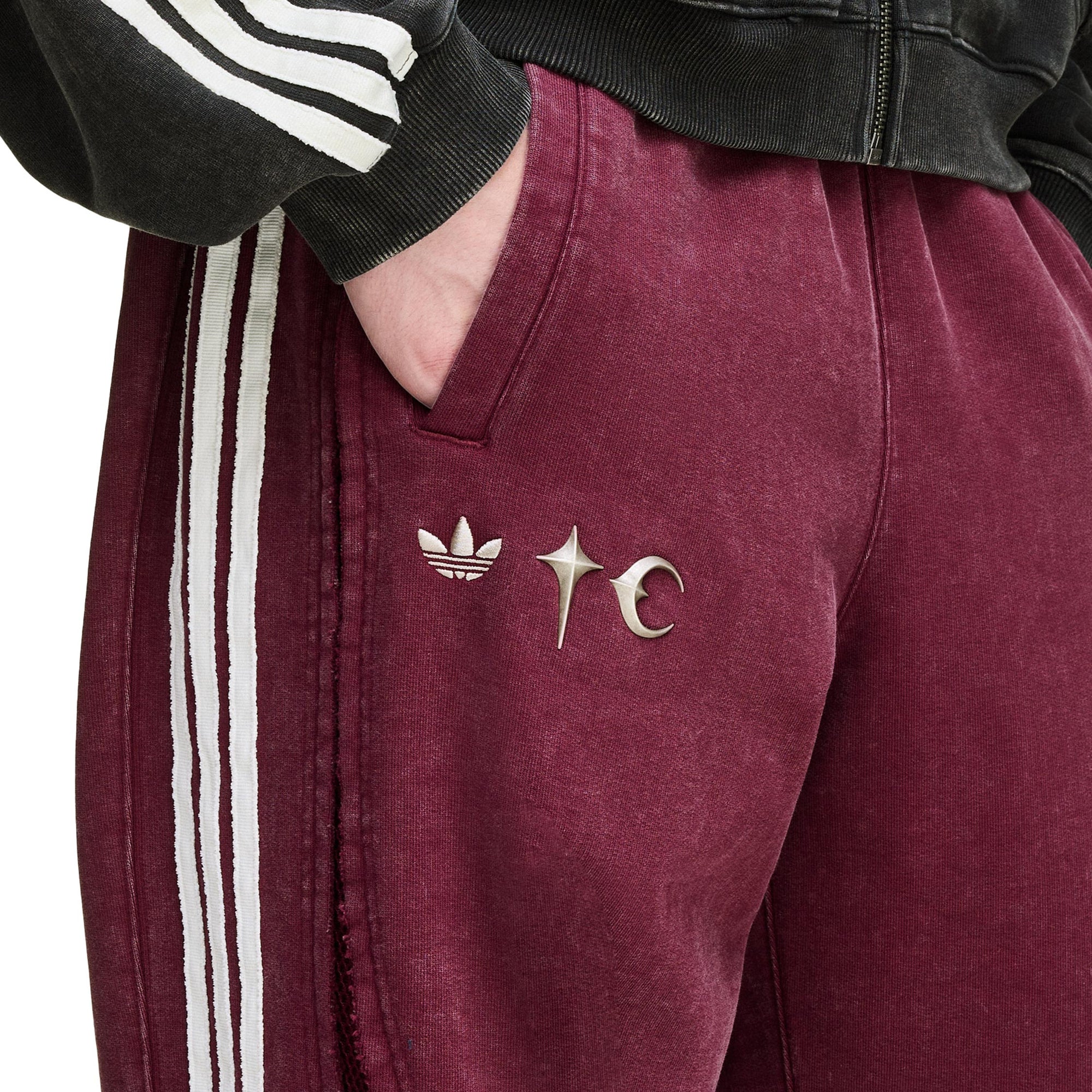 X Thug Club Teamgeist Sweatpants Adidas оригінал – Купити в Україні – детальний вид - ADIDAS