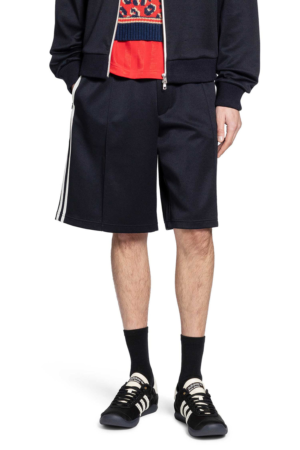 Оригінальна Wales Bonner Collaboration Twill Shorts Adidas – боковий вид