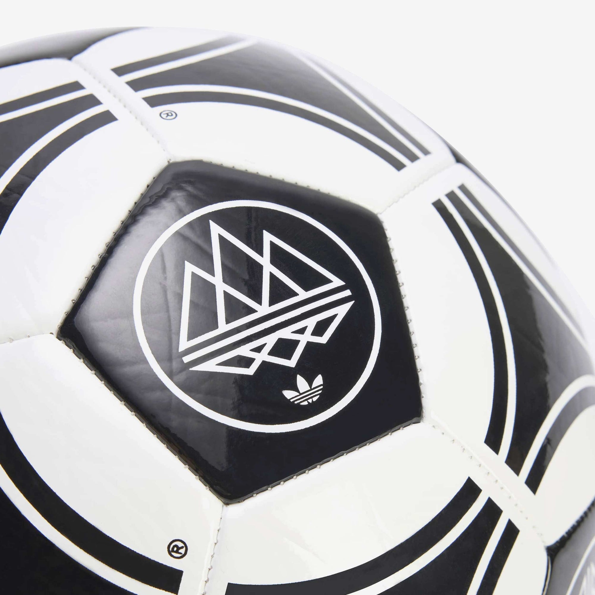 Spezial Fc Ball Adidas – Гарантія оригінальності – збільшений вид - ADIDAS