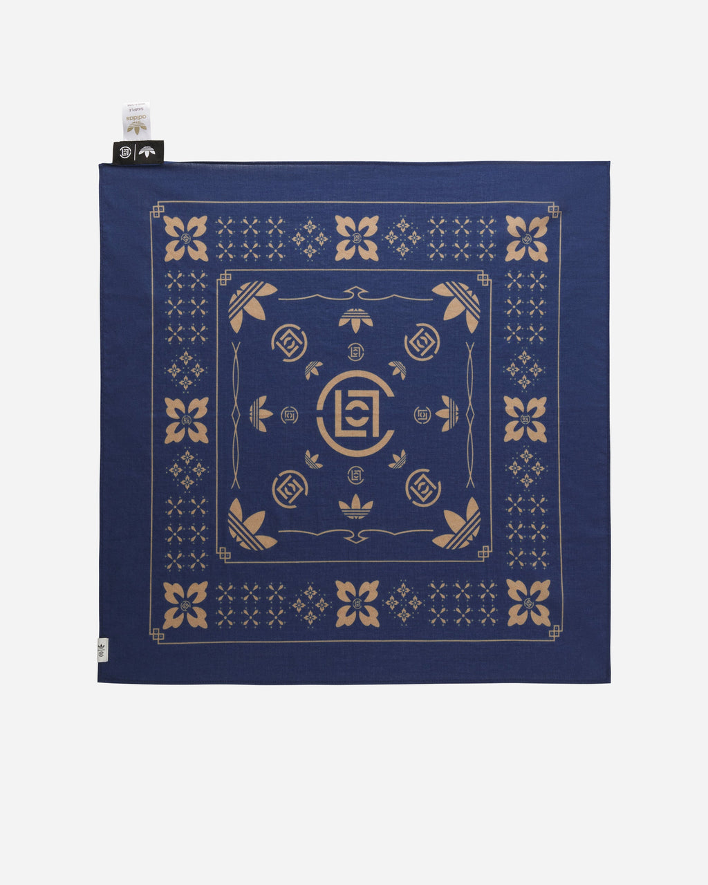 Оригінальна X Clot By Edison Chen Bandana Adidas – вид ззаду