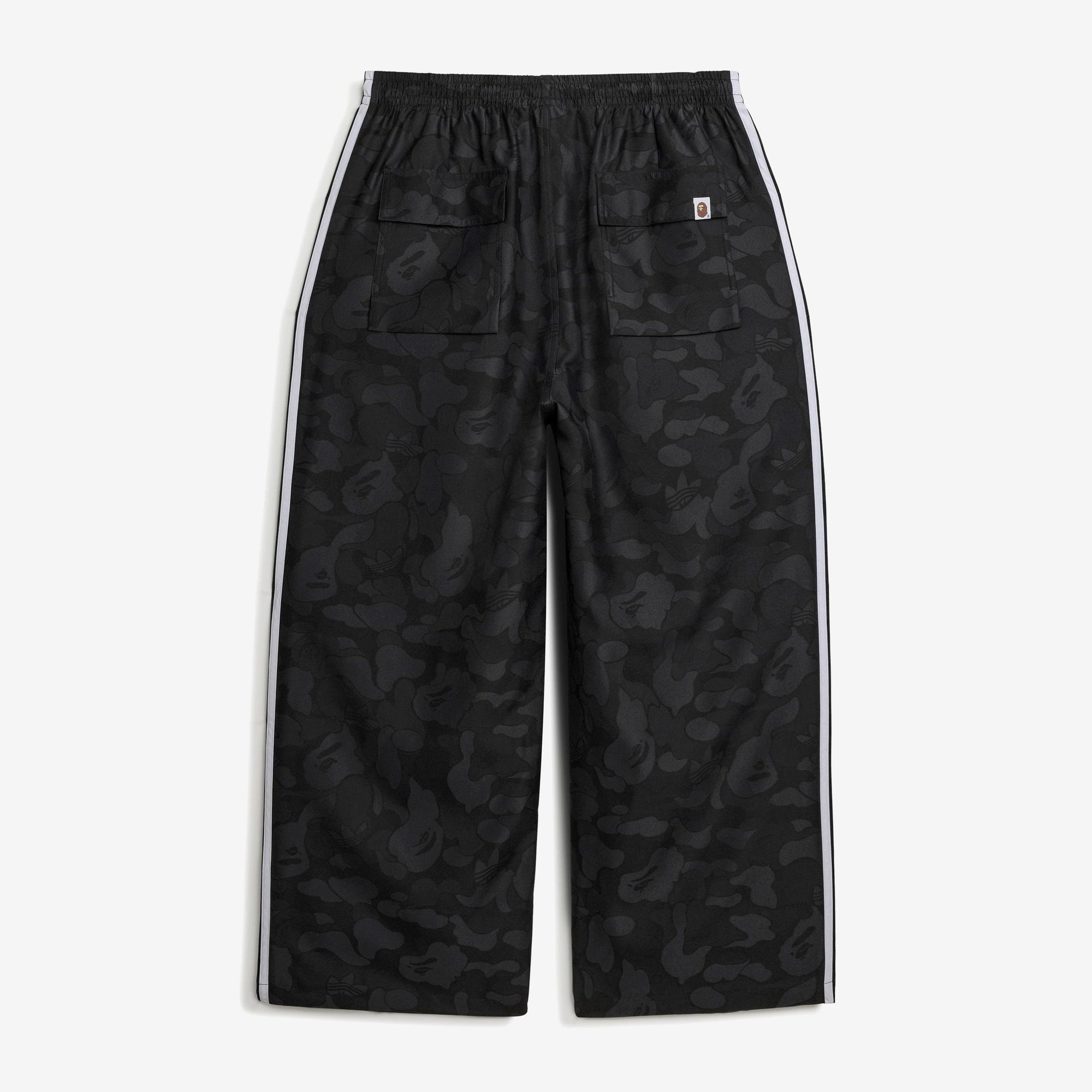 Jacquard Pants X Bape Adidas оригінал – Купити в Україні – вид ззаду - ADIDAS