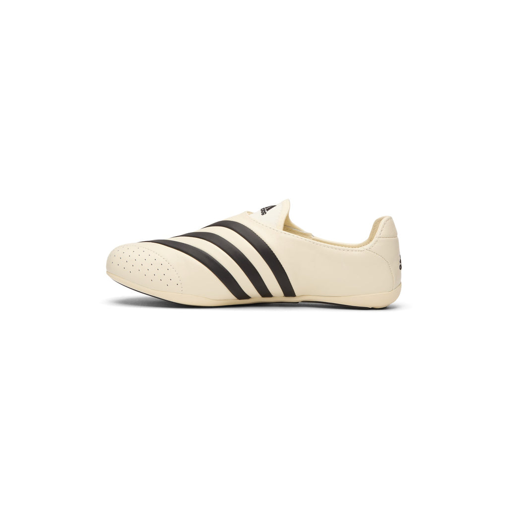 Оригінальна Pw Vario Flat Earther Adidas – вид ззаду