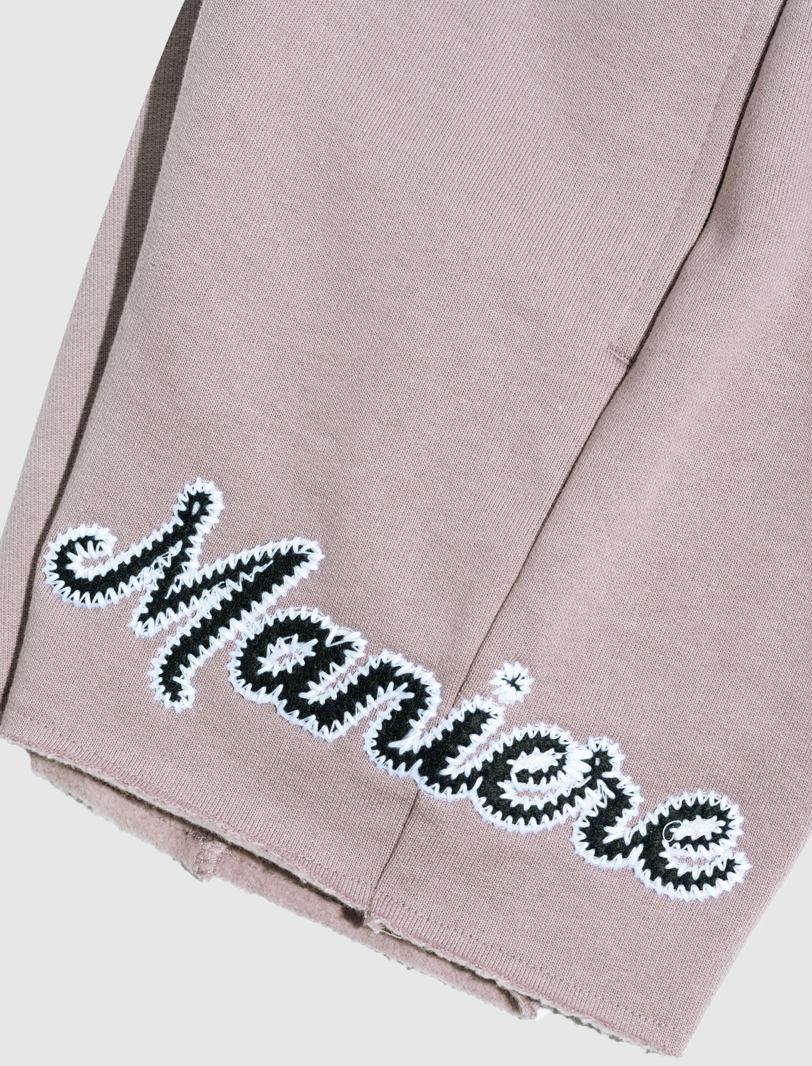 Оригінальна Amm Cursive Sweatshort A ma maniere – вид ззаду