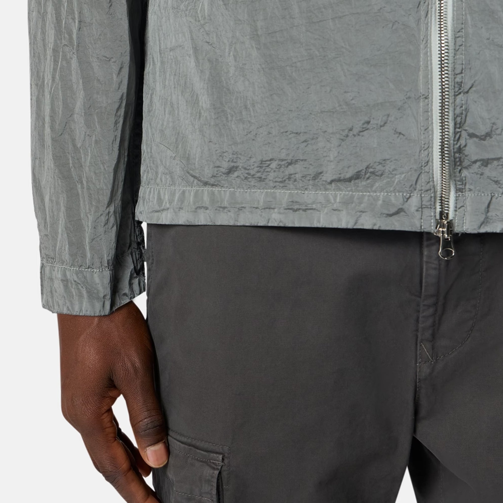 Mens Nylon Metal Econyl® Overshirt Stone island – Гарантія оригінальності – детальний вид