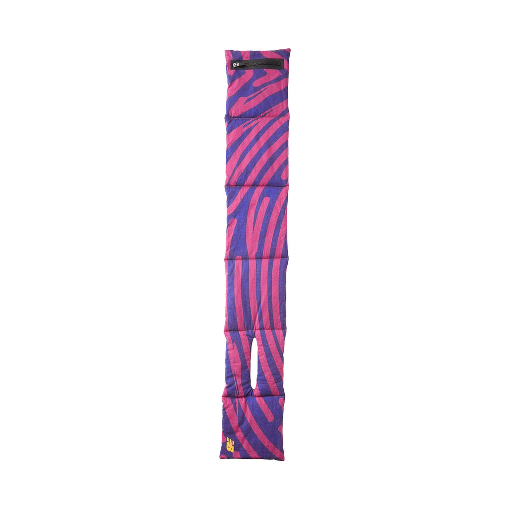 Оригінальна X Salehe Squiggly Scarf Jewel New balance – вид ззаду