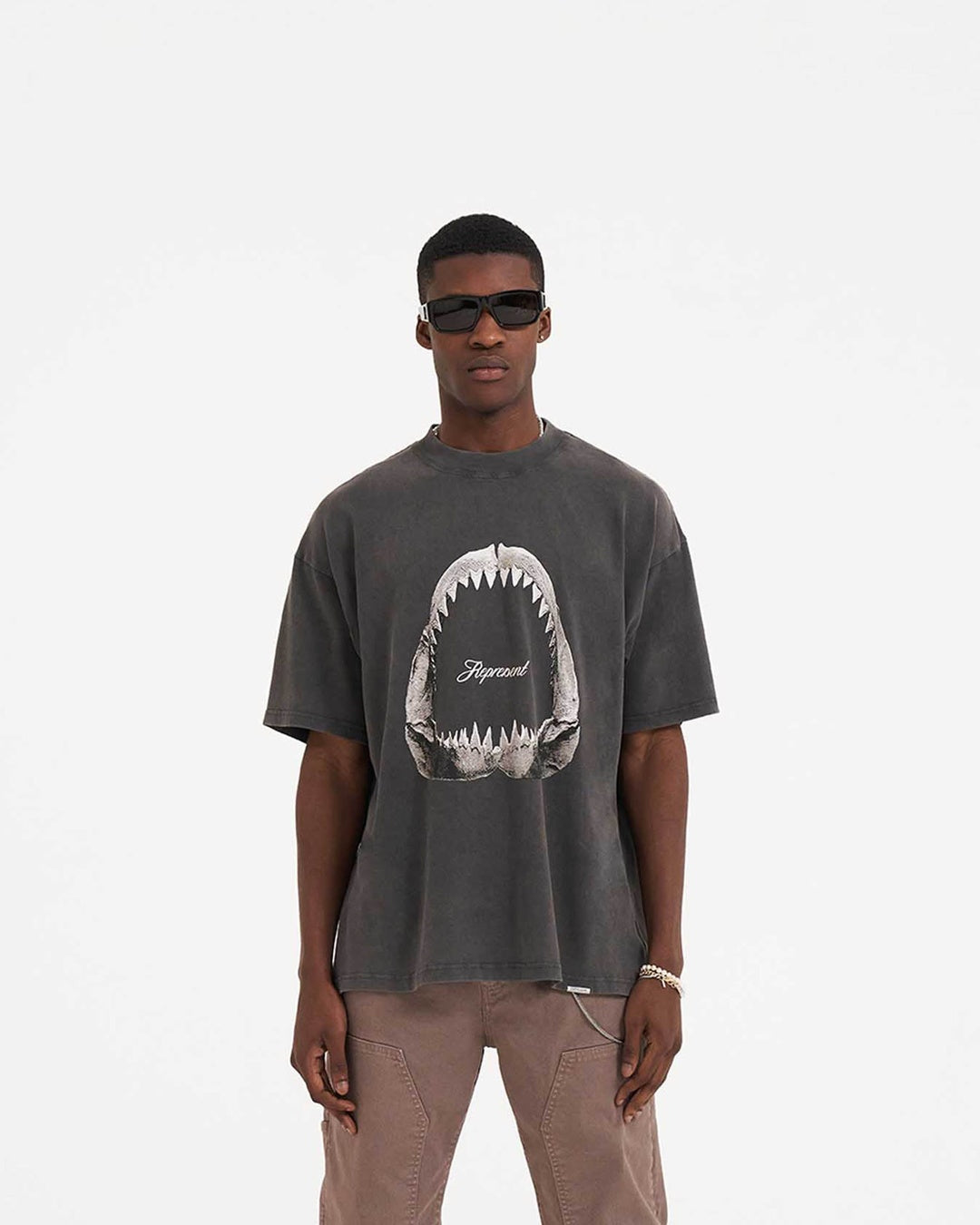 Shark Jaws Vintage Grey T-Shirt Represent оригінал – Купити в Україні – детальний вид - REPRESENT