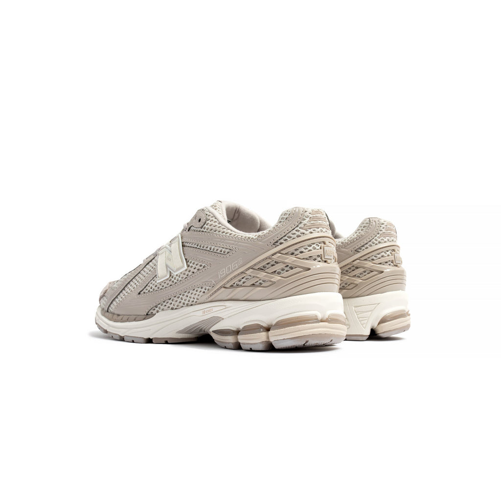 1906r Grey Days Shoes New balance – Гарантія оригінальності – детальний вид