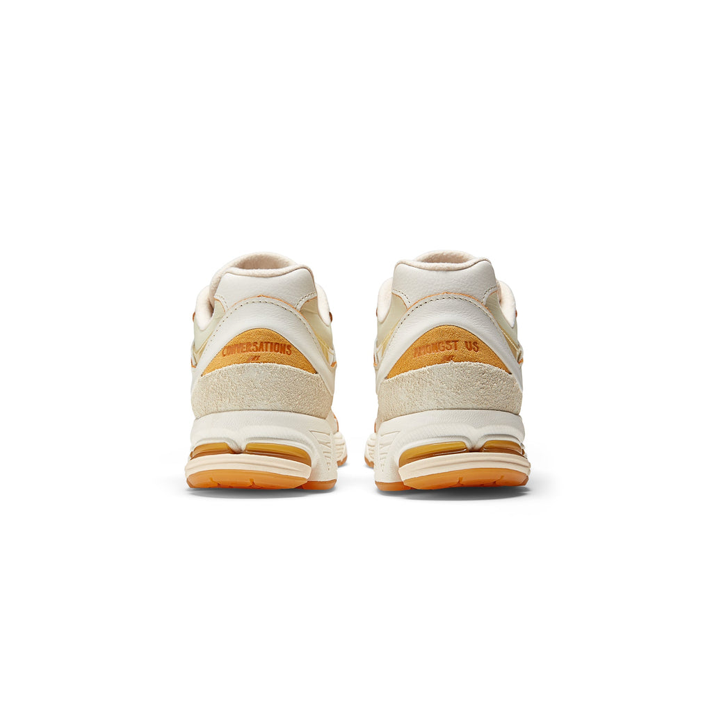 Оригінальна 2002r Conversations Amongst Us Shoes New balance – детальний вид