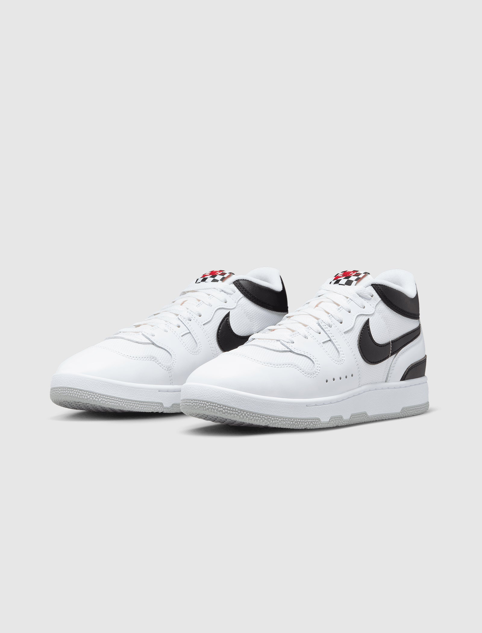 Оригінальна Attack White Nike – збільшений вид