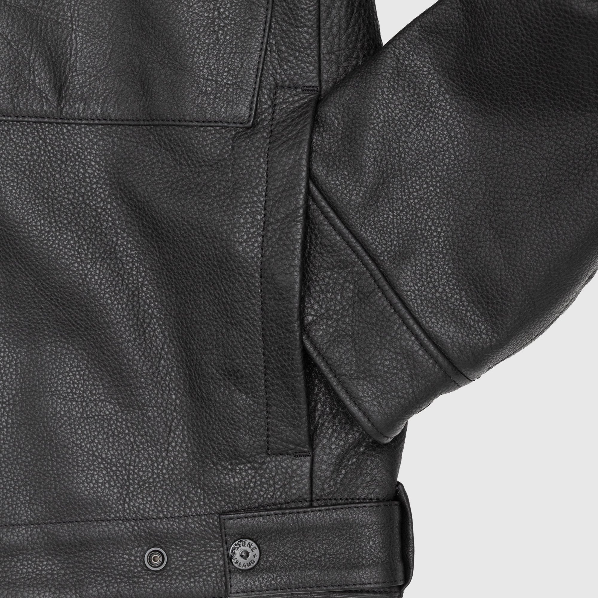 Stone island Outerwear оригінал | Швидка доставка Україна – вид ззаду