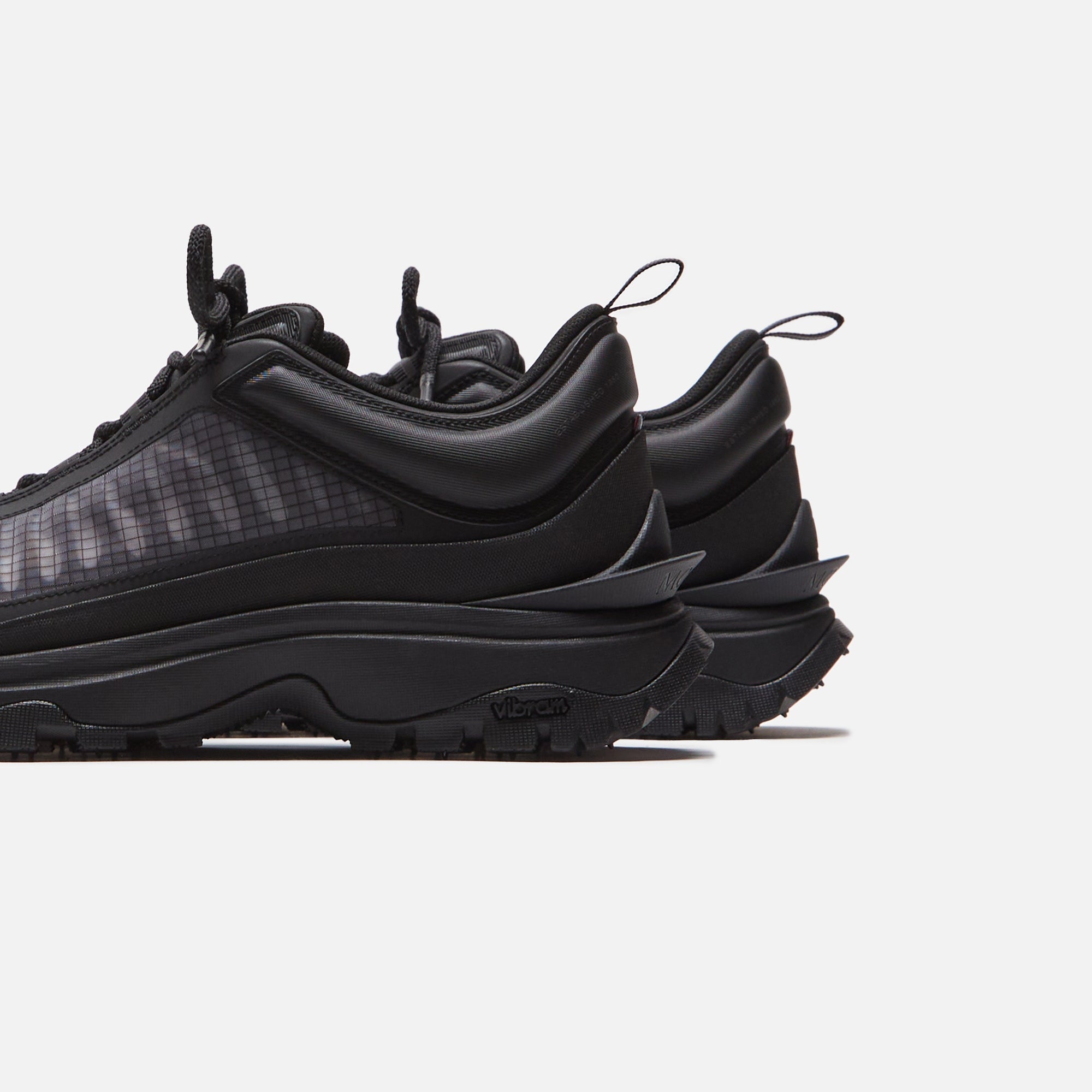 Trailgrip Lite Low Top Sneakers Black Moncler – Гарантія оригінальності – збільшений вид - MONCLER