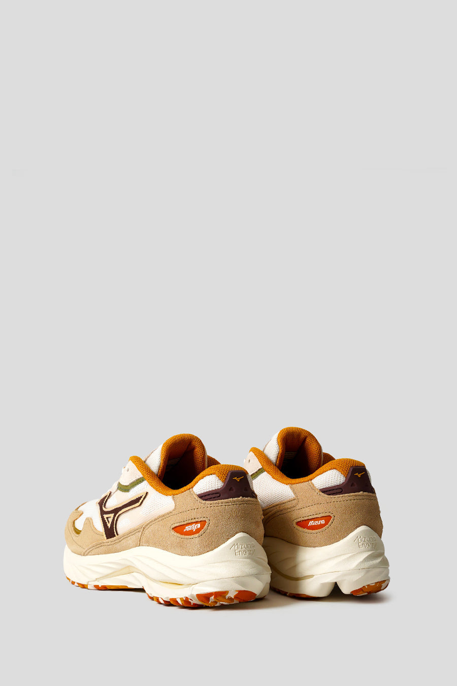 Оригінальна WAVE RIDER B PRISTINE AND COFFEE SNEAKERS MIZUNO – збільшений вид