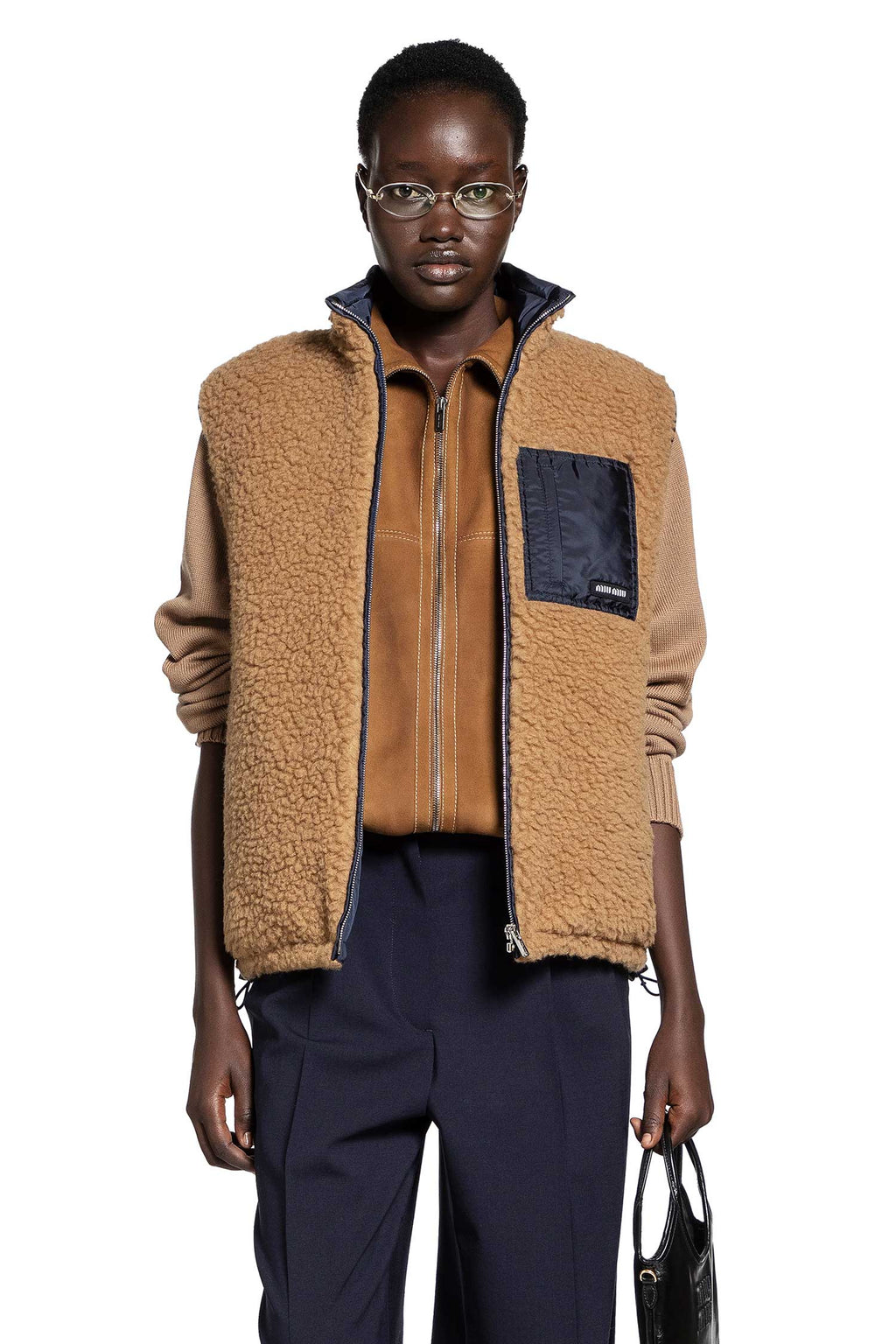 Оригінальна Technical Pongé Teddy Down Vest Miu miu – боковий вид
